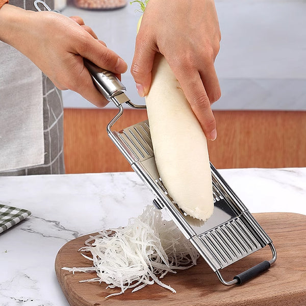 Découpe Express : Votre Allié Cuisine Multifonction